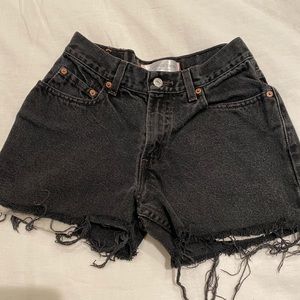 Vintage Levi’s denim shorts